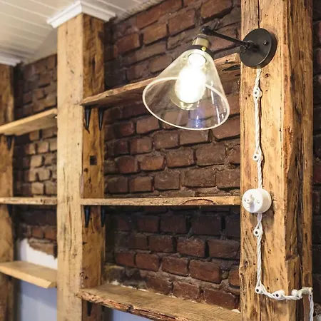 Centrally Located Old Town Loft *