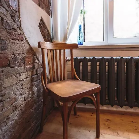 Centrally Located Old Town Loft Apartment