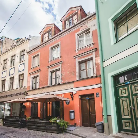 Centrally Located Old Town Loft Apartment