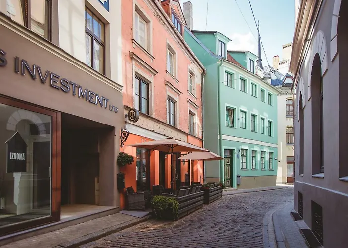 Centrally Located Old Town Loft *