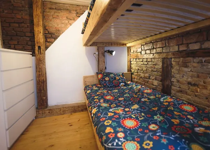 Centrally Located Old Town Loft * 里加